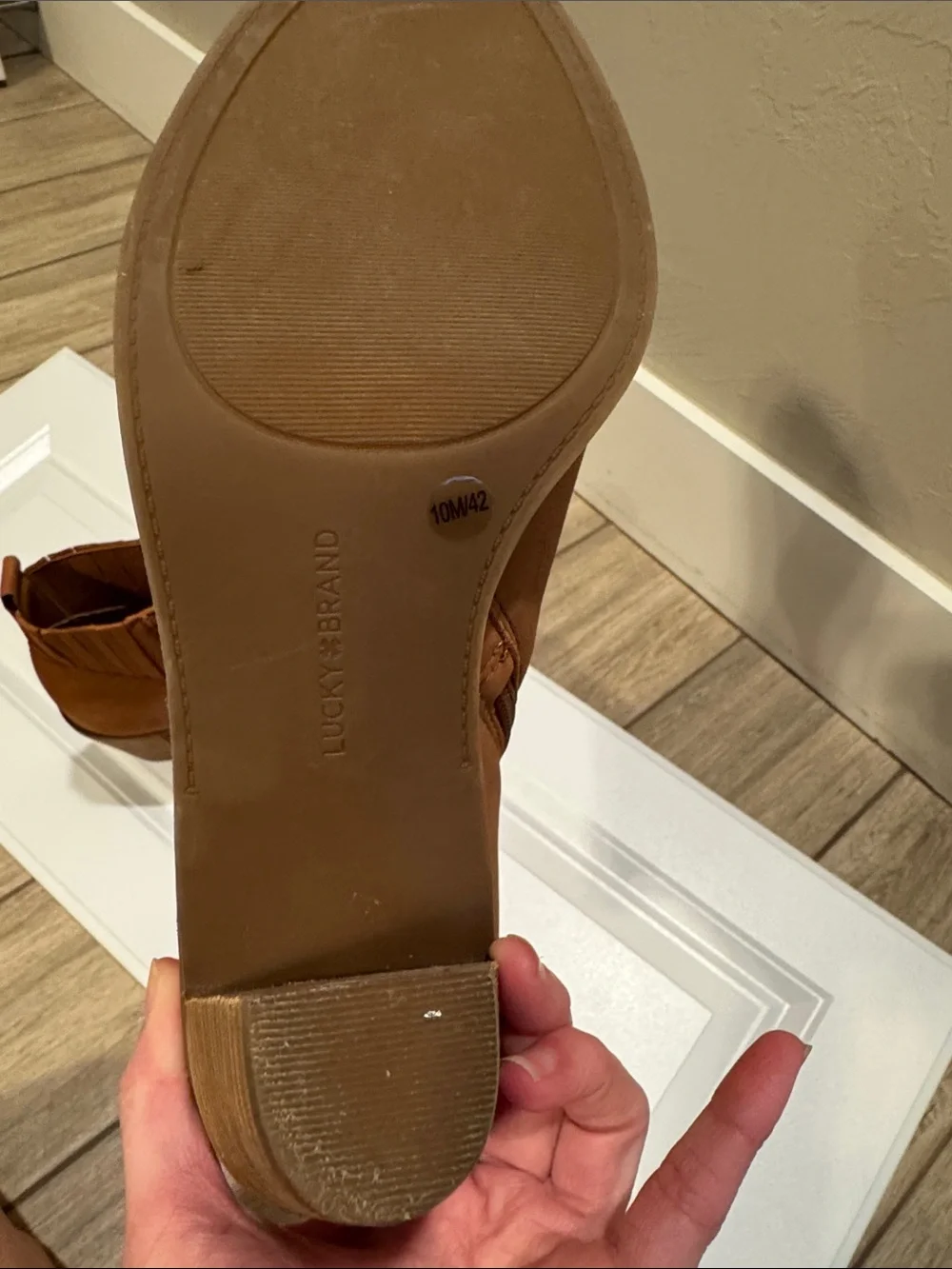 Lucky Brand stylish lucky